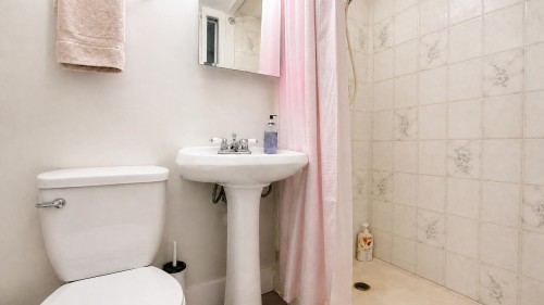 1781 View Street, Port Moody, BC - Indoor Photo Showing Bathroom