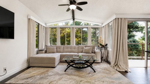 1781 View Street, Port Moody, BC - Indoor Photo Showing Living Room