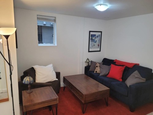 831 24th Street W, Vancouver, BC V5Z 2C2 2