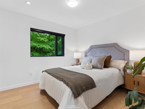 476 29Th Avenue E, Vancouver, BC - Indoor Photo Showing Bedroom