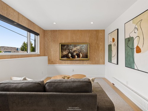476 29Th Avenue E, Vancouver, BC - Indoor
