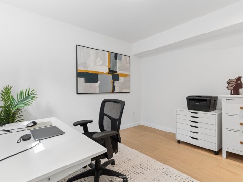 476 29Th Avenue E, Vancouver, BC - Indoor Photo Showing Office