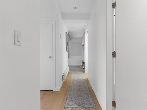 476 29Th Avenue E, Vancouver, BC - Indoor Photo Showing Other Room