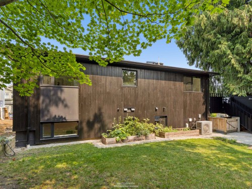 476 29Th Avenue E, Vancouver, BC - Outdoor