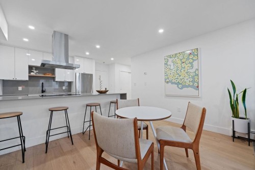 203-607 8Th Avenue E, Vancouver, BC - Indoor Photo Showing Other Room