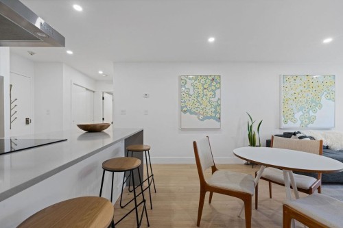 203-607 8Th Avenue E, Vancouver, BC - Indoor Photo Showing Dining Room