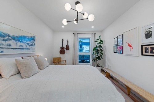 203-607 8Th Avenue E, Vancouver, BC - Indoor Photo Showing Bedroom