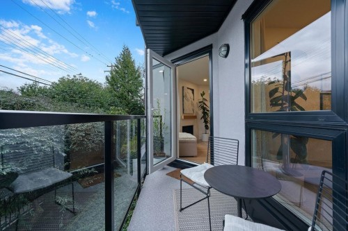 203-607 8Th Avenue E, Vancouver, BC - Outdoor With Exterior