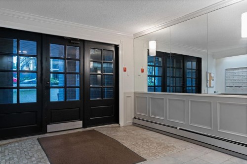 203-607 8Th Avenue E, Vancouver, BC - Indoor Photo Showing Other Room