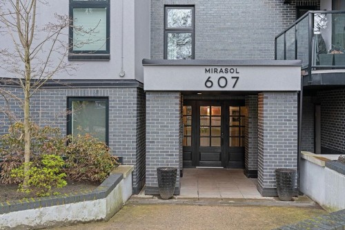 203-607 8Th Avenue E, Vancouver, BC - Outdoor