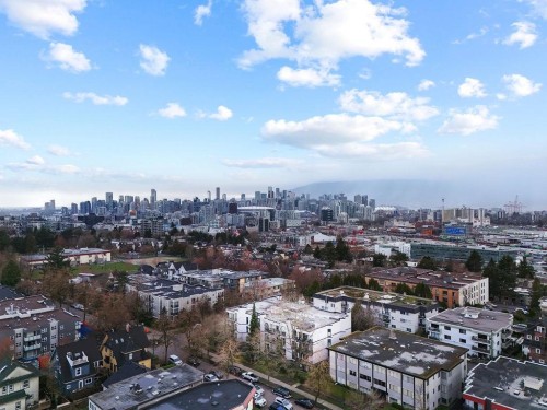 203-607 8Th Avenue E, Vancouver, BC - Outdoor With View