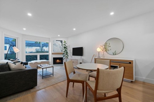 203-607 8Th Avenue E, Vancouver, BC - Indoor With Fireplace