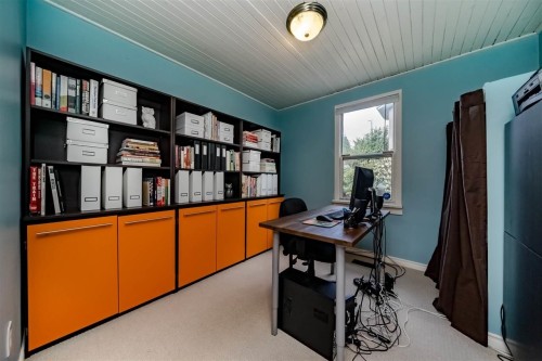 329 Marmont Street, Coquitlam, BC - Indoor Photo Showing Office