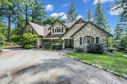 13546 232 Street Maple Ridge, BC V4R 2R5