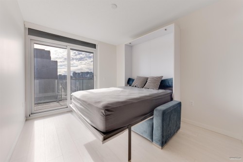 628-180 2Nd Avenue E, Vancouver, BC - Indoor Photo Showing Bedroom