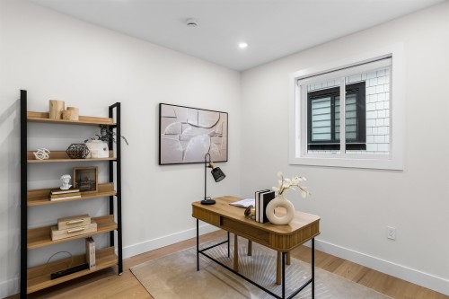 1-165 45Th Avenue E, Vancouver, BC - Indoor