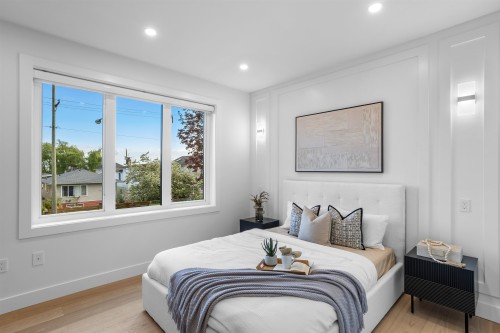 1-165 45Th Avenue E, Vancouver, BC - Indoor Photo Showing Bedroom