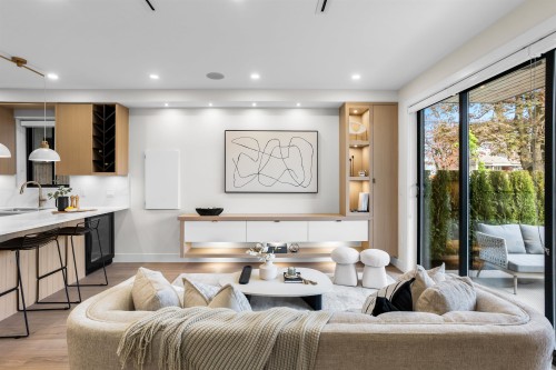 1-165 45Th Avenue E, Vancouver, BC - Indoor