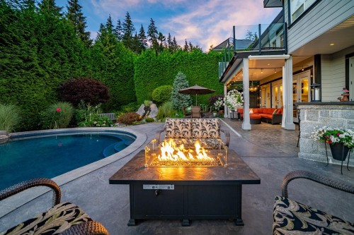 136 Deerview Lane, Anmore, BC - Outdoor With In Ground Pool