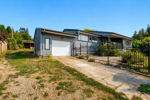 6504 Meier Road, Sechelt, BC - Outdoor