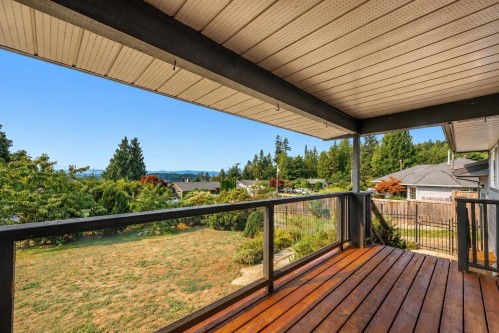 6504 Meier Road, Sechelt, BC - Outdoor With Deck Patio Veranda With Exterior