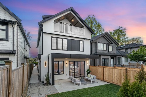 2-165 45Th Avenue E, Vancouver, BC - Outdoor