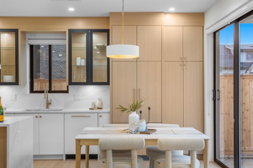2-165 45Th Avenue E, Vancouver, BC - Indoor