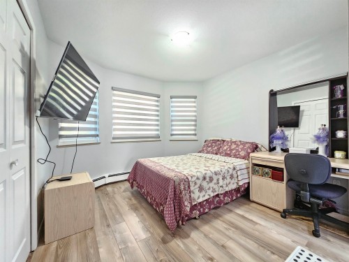 5521 Dundee Street, Vancouver, BC - Indoor Photo Showing Bedroom
