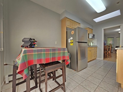 5521 Dundee Street, Vancouver, BC - Indoor Photo Showing Other Room