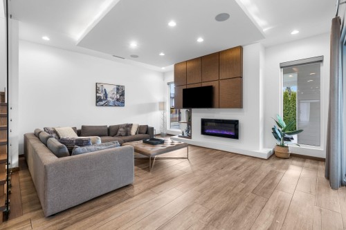 2150 Kugler Avenue, Coquitlam, BC - Indoor Photo Showing Living Room With Fireplace