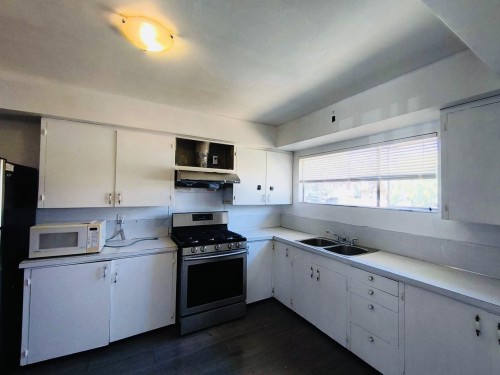 3356 William Street , Vancouver, BC V5K 2Z3 4
