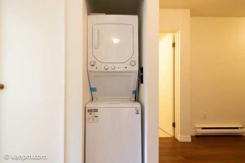 208-1363 Clyde Avenue , West Vancouver, BC V7T 2W9 3