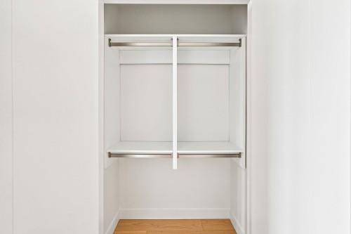 301-785 Harbour Way, North Vancouver, BC - Indoor With Storage