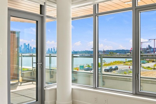 301-785 Harbour Way, North Vancouver, BC - Indoor Photo Showing Other Room With Body Of Water