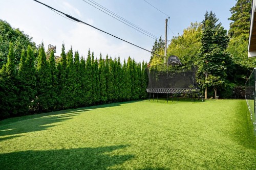 955 Forest Hills Drive, North Vancouver, BC - Outdoor