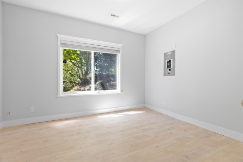 23849 Zeron Avenue, Maple Ridge, BC - Indoor Photo Showing Other Room