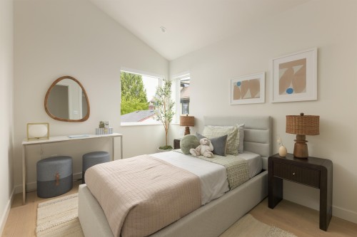 593 49Th Avenue E, Vancouver, BC - Indoor Photo Showing Bedroom