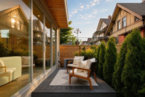 593 49Th Avenue E, Vancouver, BC - Outdoor With Deck Patio Veranda With Exterior