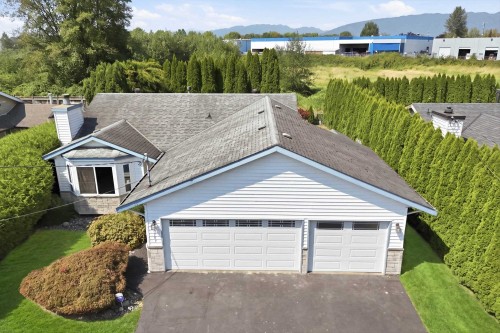 20161 Ospring Street  Maple Ridge, BC V2X 9C2