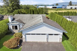 20161 Ospring Street Maple Ridge, BC V2X 9C2