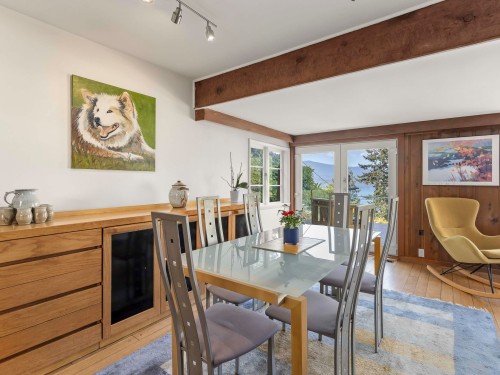 6248 Wellington Avenue, West Vancouver, BC - Indoor Photo Showing Dining Room