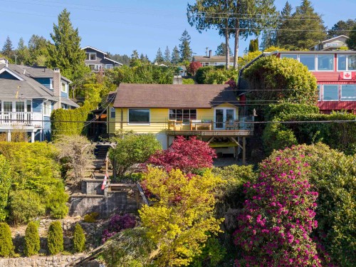 6248 Wellington Avenue, West Vancouver, BC - Outdoor