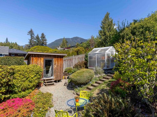 6248 Wellington Avenue, West Vancouver, BC - Outdoor