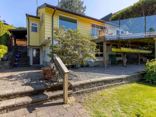 6248 Wellington Avenue, West Vancouver, BC - Outdoor With Deck Patio Veranda