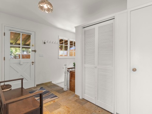 6248 Wellington Avenue, West Vancouver, BC - Indoor Photo Showing Other Room