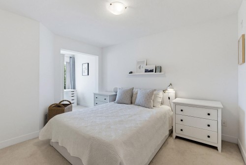 213-738 29Th Avenue E, Vancouver, BC - Indoor Photo Showing Bedroom