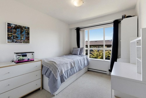 213-738 29Th Avenue E, Vancouver, BC - Indoor Photo Showing Bedroom