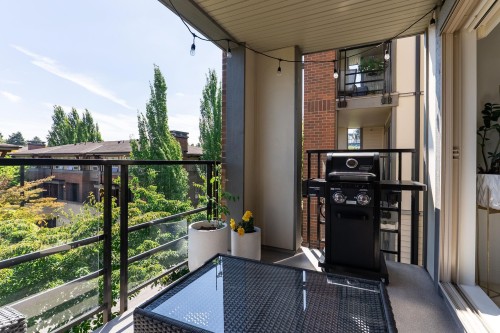 213-738 29Th Avenue E, Vancouver, BC - Outdoor With Exterior