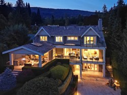 2920 Mathers Avenue  West Vancouver, BC V7V 2K1