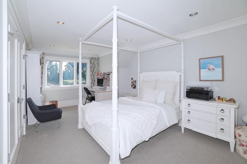 2920 Mathers Avenue, West Vancouver, BC - Indoor Photo Showing Bedroom